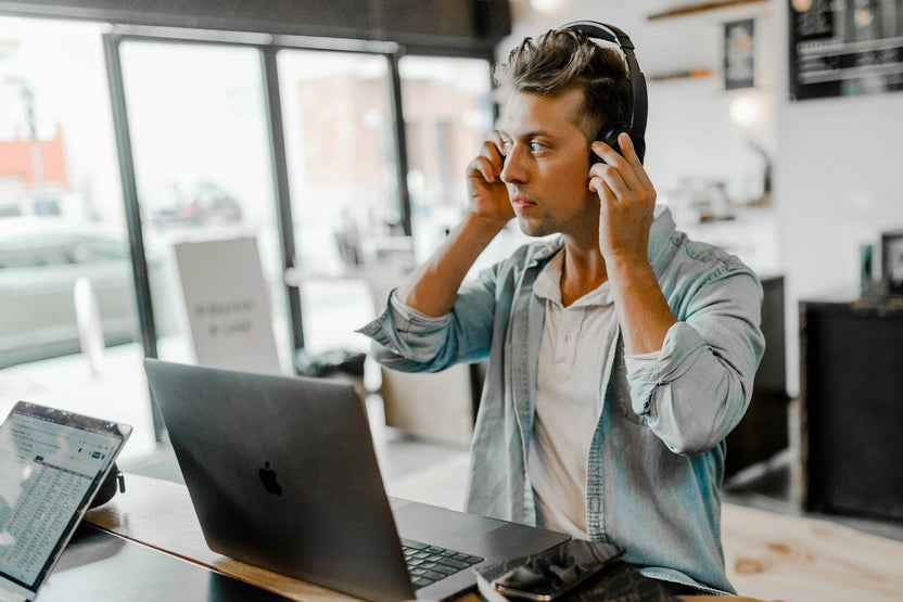 US Diagnostics Center customer support -- reach us by phone, email, or online form for DNA test questions